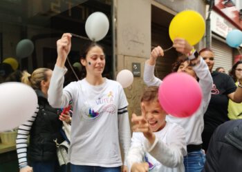 Apoyo terapéutico y ocio inclusivo para personas con TEA en un entorno cercano y especializado en Badalona